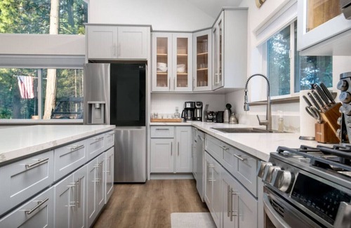 Alta Condo | Newly Built Luxury Villa in the Sierra Mountains