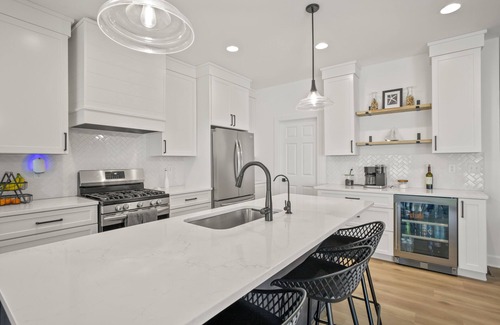 Saratoga Springs House | Newly built, open-concept spacious home by the water. 10 minutes to the track.