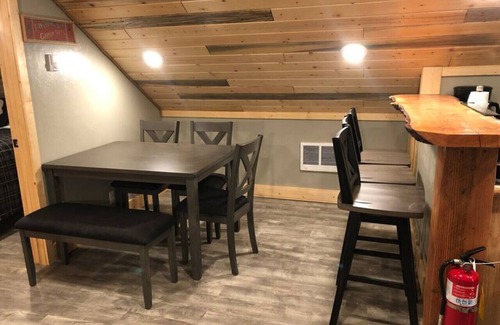 Island Park Cabin | Newly Built, Rustic Loft, Kitchen, Washer & Dryer