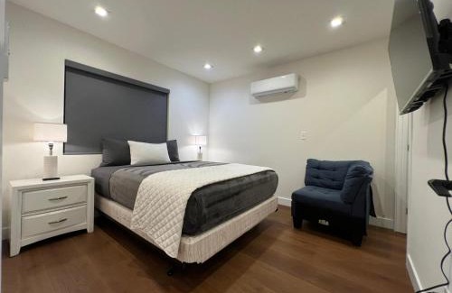 Pico - Robertson Apartment | Newly built three bedroom close to Rodeo Drive Hollywood Downtown and Beaches Close to attractions