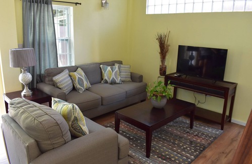 Gate Park Apartment | Newly built tranquil and serene, beautifully appointed two storey villa.