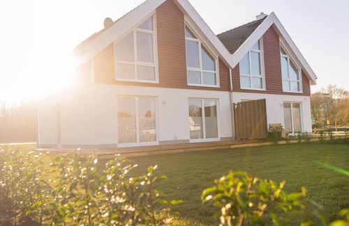 Nordhorn House | Newly built vacation home with many highlights (sauna, fireplace and first lake location)