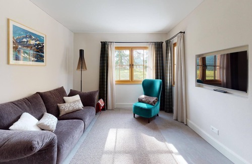 Samedan Apartment | Newly built, very nice villa with holiday apartment on the groundfloor.
