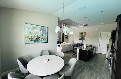 Diplomat Villa | Newly built Villa Ballerina with magnificent view down the Arrowhead Canal