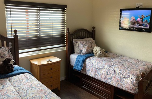 East Whittier House | NEWLY BUILT - Whittier Home