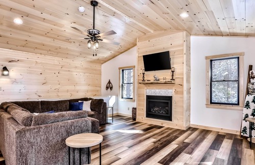 Star Lake House | Newly built wilderness retreat with a balcony, grill, firepit, game room, and AC