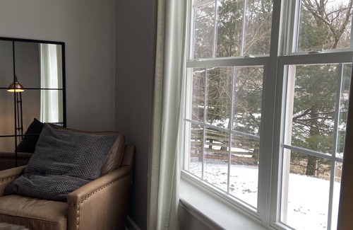 Stevens House | Newly Built Zen Space 2Bd-3Bth - Pets OK