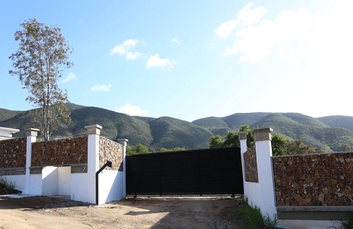 San Antonio de las Minas House | Newly Constructed Hilltop Home - Walking distance to wineries