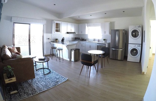 San Antonio de las Minas House | Newly Constructed Hilltop Home - Walking distance to wineries