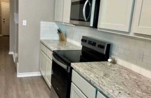 Wellborn House | Newly constructed 3 BDR townhome 5 min to Kyle Field and campus