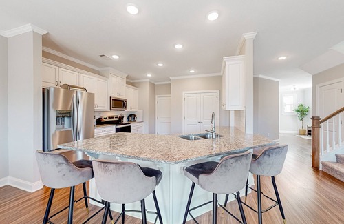 Grovetown House | Newly constructed home in a quiet neighborhood with yard, modern interior, & W/D