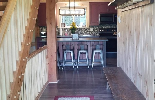 Cooperstown House | Newly constructed Timber Frame home on 7 acres only 4.5 miles from Dreams Park!