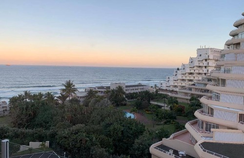 Umhlali Apartment | Newly decorated 3 Bedroom Family Apartment with direct beach access .