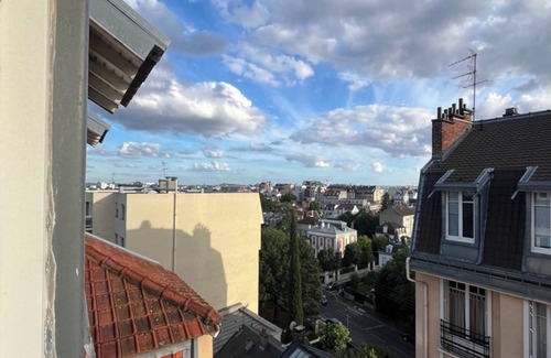 Enghien-les-Bains Apartment | Newly equipped studio in a convenient location