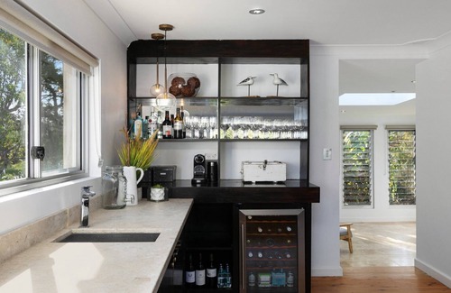 Killcare Heights House | Newly furnished, with ocean views