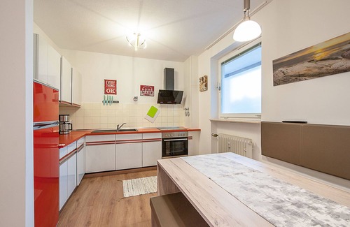 Tennenlohe Apartment | Newly furnished 2 room apartment centrally