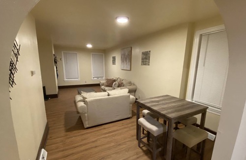 Wilmington House | Newly Furnished 3 Bedroom w/ porch