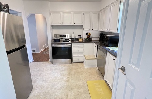 Victoria Village House | Newly Furnished 3BdRm, Quiet North York Neighbourhood