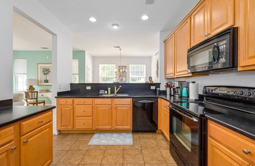 Johns Island House | Newly Furnished-Dog Friendly TH/Fenced Yard/Scrnd porch/Pool-Ideal location.