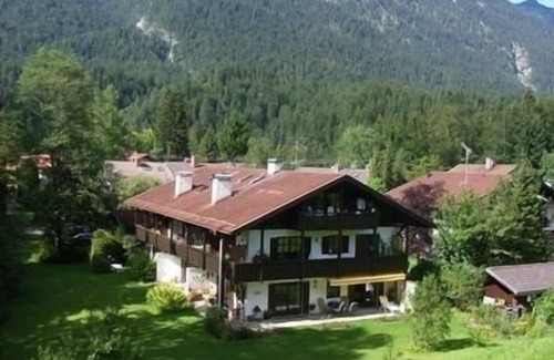 Grainau Apartment | Newly furnished fully equipped apartment
