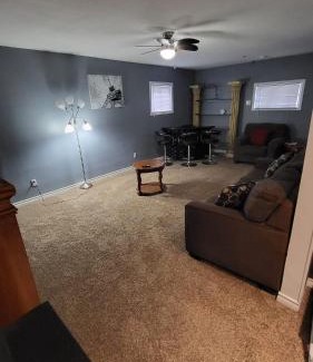Welland House | Newly Furnished Modern Apartment