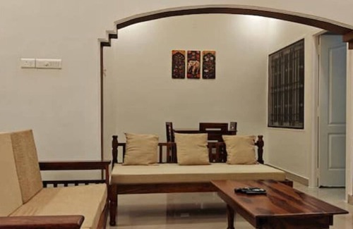 Kumbakonam Apartment | Newly Furnished, Renovated , AC, Clean, Cozy 1 BHK