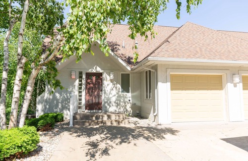 Caseville House | Newly Listed 3 Bedroom River Front Townhouse Unit 3