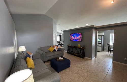 Florida Pines House | Newly listed - Modern & family friendly sleeps 9