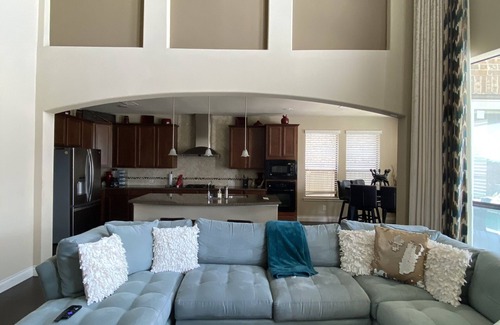 Houston House | Newly Listed Oasis