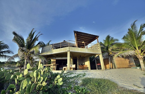 Santa Maria Tonameca Apartment | Newly opened front beach Suite with an incredible view and fine design.