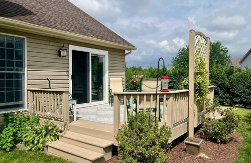 State College House | Newly refinished, close-by, comfortable