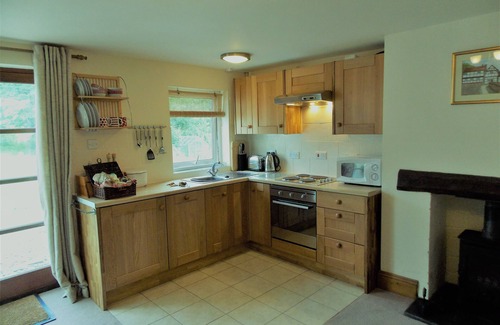 Tan-y-groes Cottage | Newly refurbished Cuckoo Springs Cottage for romantic time together