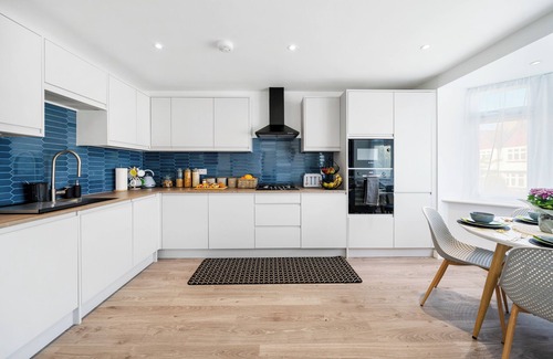 Whittington Apartment | Newly Refurbished 2 Bed Flat Close to Mill Hill Broadway and Train