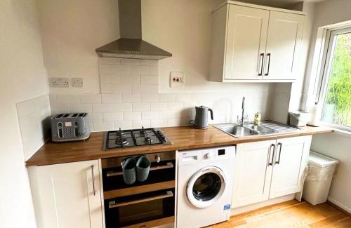 Thame Apartment | Newly refurbished 2 bed in Thame