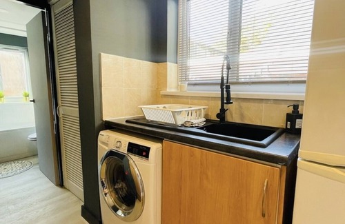 Lincoln House | Newly refurbished 3 bedroom terraced house