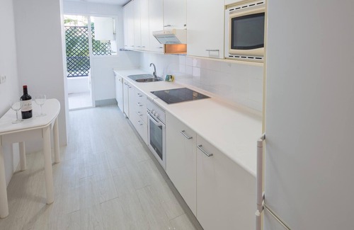 Puerto Banus Apartment | NEWLY REFURBISHED APT IN THE HEART OF PUERTO BANÚS