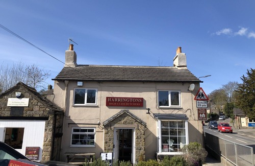 Hathersage Apartment | Newly refurbished, modern apartment in Hathersage, with parking