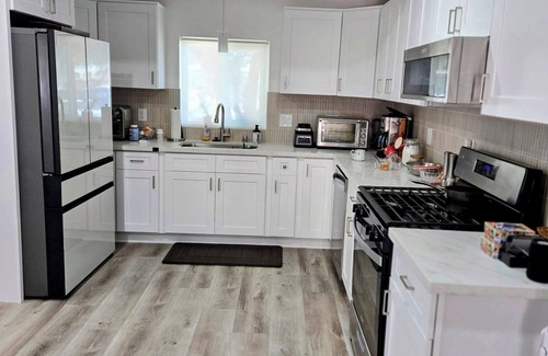 Rolando Park House | Newly Remodel 1-bedroom with AC/Heating, WiFi in San Diego. nNOT ENTIRE HOUSE