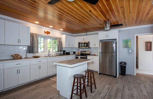 Governor's Harbour House | Newly Remodeled Beach House on the Calm Caribbean, Walk to Town Restaurants