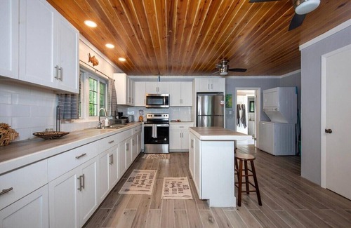 Governor's Harbour House | Newly Remodeled Beach House on the Calm Caribbean, Walk to Town Restaurants