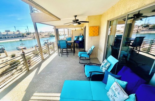 Lake Havasu City Condo | NEWLY REMODELED! 2bd, 2bath @Kingsview w.Beachfront View on the Channel