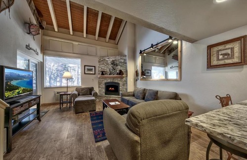South Lake Tahoe Apartment | Newly Remodeled 1 Bed and Loft at Lakeland Village