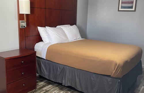 St. Marys Hotel | Newly remodeled 14-room hotel in charming St. Mary's .