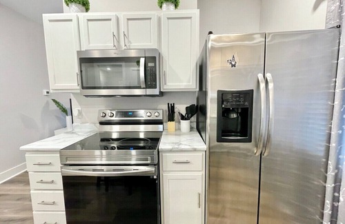 Shelbyville House | Newly Remodeled 2 Bedroom Home in Shelbyville!