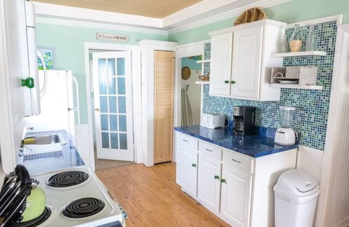 Clinton Cottage | Newly Remodeled 2 Bedroom Cottage On The Beach. The Kaitlyn Cottage