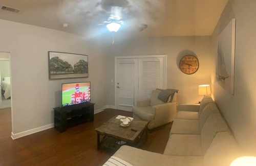 Oxford Condo | Newly remodeled 2-bedroom condo in Oxford!