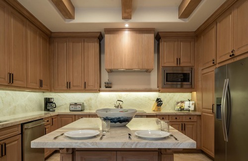 Los Cabos Condo | NEWLY remodeled-2 Bedroom Ocean View - Best Location in Cabo!