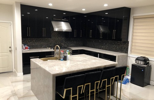 Santa Clarita House | Newly Remodeled 2 Story Pool home! Minutes to Magic Mountain!