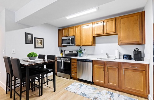 Lawrence Apartment | Newly Remodeled 2BR/1BA Apt - Close To It All!