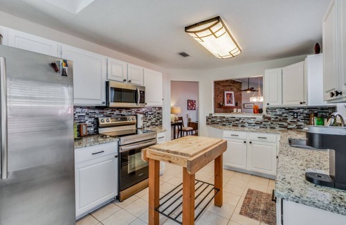 West Arlington House | NEWLY REMODELED 3 BEDROOM HOMEnGREAT LOCATION